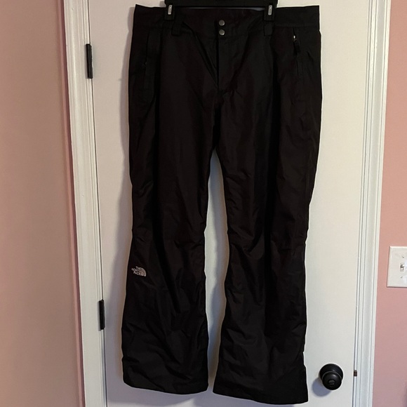 The North Face insulated snow pants - Picture 3 of 12